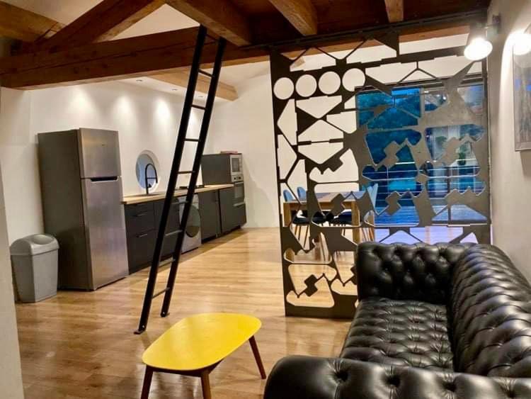 Appartement Le Loft Occitanie Sud de France à Ceilhes-et-Rocozels Extérieur photo